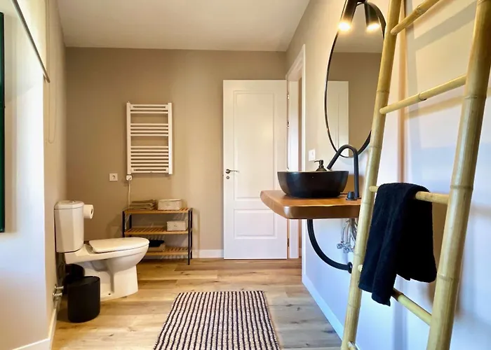 The Cliffs - Pradabeach *